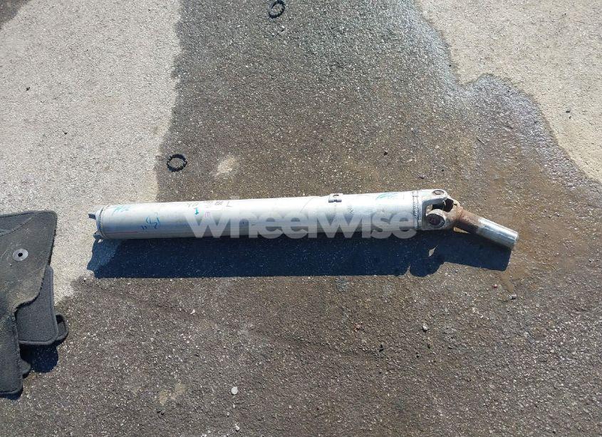 Photo 12 of 2018 Chevrolet Tahoe LT (VIN 1GNSKBKC4JR261190)