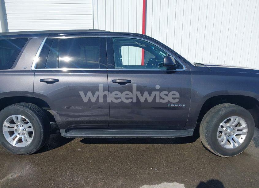 Photo 14 of 2018 Chevrolet Tahoe LT (VIN 1GNSKBKC4JR261190)