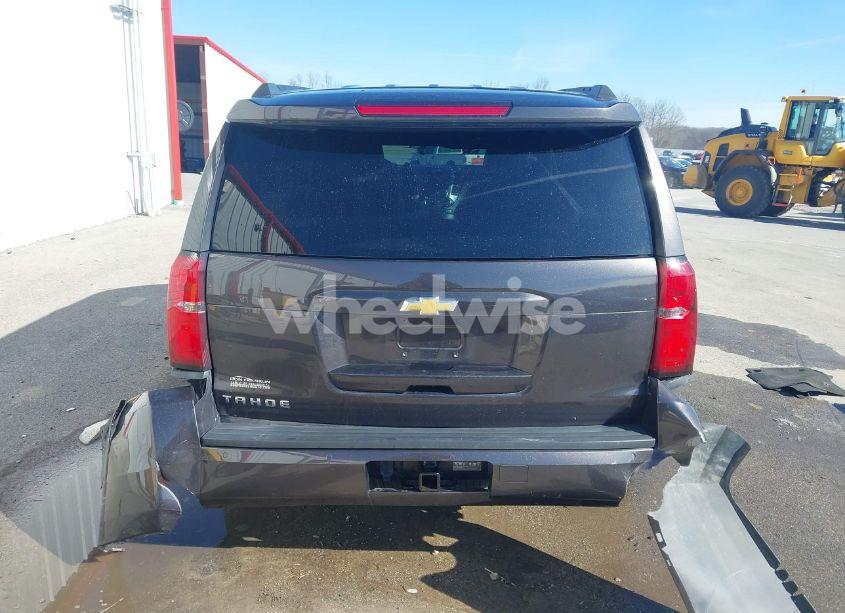 Photo 17 of 2018 Chevrolet Tahoe LT (VIN 1GNSKBKC4JR261190)