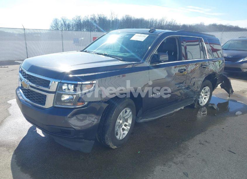 Photo 2 of 2018 Chevrolet Tahoe LT (VIN 1GNSKBKC4JR261190)