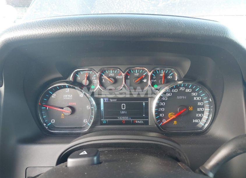 Photo 7 of 2018 Chevrolet Tahoe LT (VIN 1GNSKBKC4JR261190)