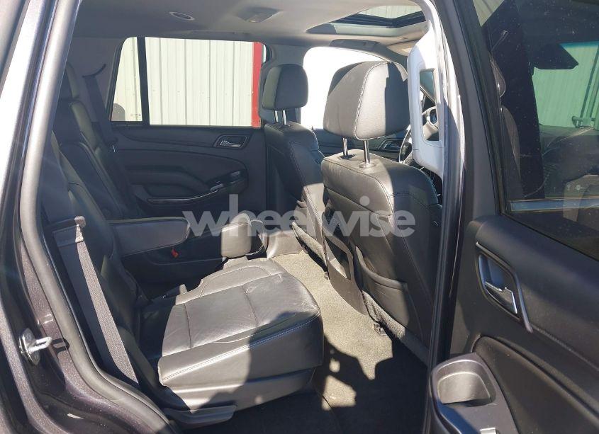 Photo 8 of 2018 Chevrolet Tahoe LT (VIN 1GNSKBKC4JR261190)