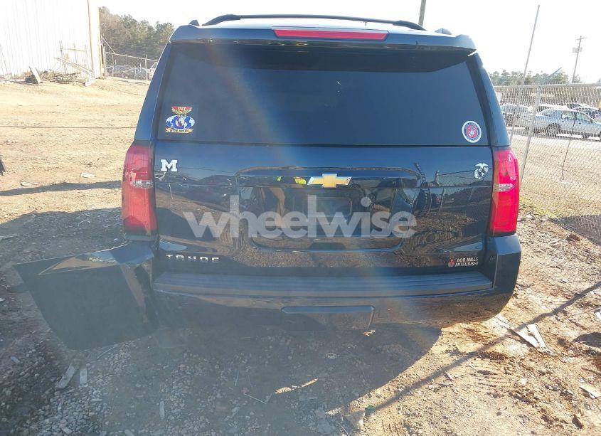 Photo 14 of 2018 Chevrolet Tahoe LT (VIN 1GNSKBKC4JR301588)