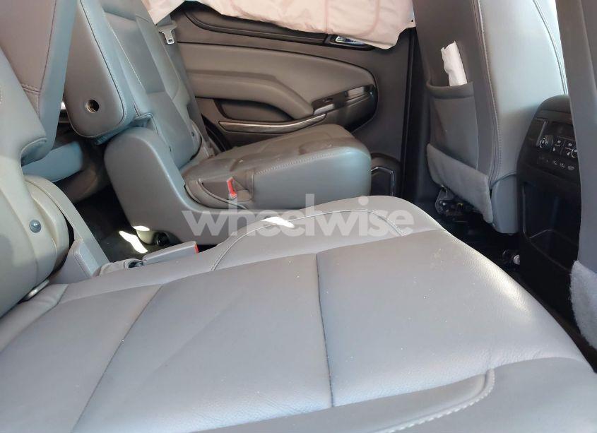 Photo 7 of 2018 Chevrolet Tahoe LT (VIN 1GNSKBKC4JR301588)