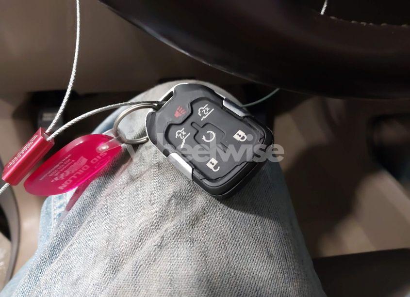 Photo 11 of 2018 Chevrolet Tahoe LT (VIN 1GNSKBKC4JR322098)