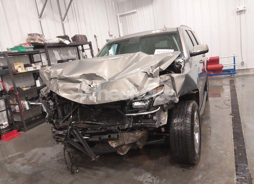 Photo 13 of 2018 Chevrolet Tahoe LT (VIN 1GNSKBKC4JR322098)