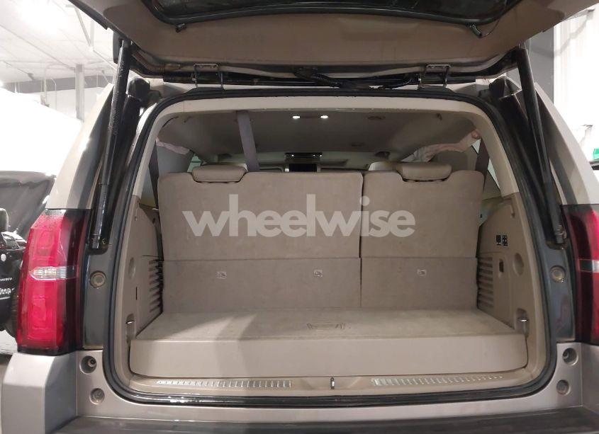 Photo 18 of 2018 Chevrolet Tahoe LT (VIN 1GNSKBKC4JR322098)