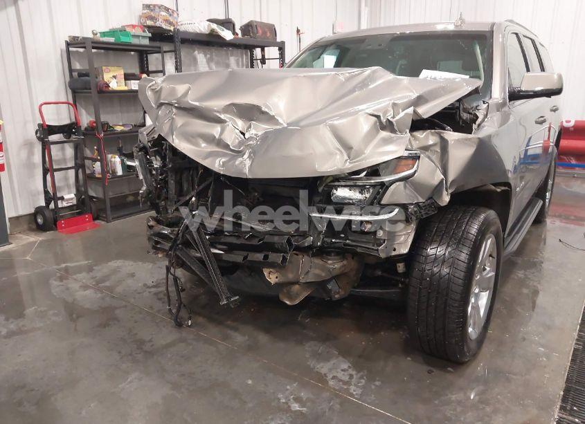 Photo 6 of 2018 Chevrolet Tahoe LT (VIN 1GNSKBKC4JR322098)