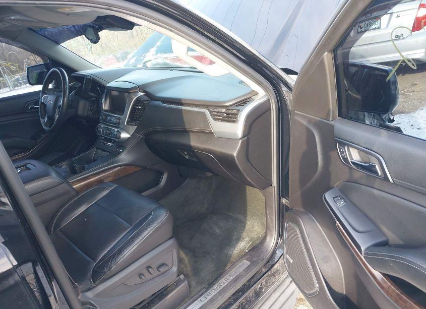 Photo 5 of 2015 Chevrolet Tahoe LT (VIN 1GNSKBKC5FR219750)