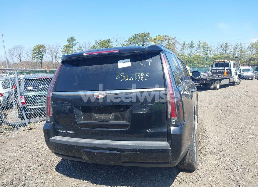 Photo 15 of 2015 Chevrolet Tahoe LT (VIN 1GNSKBKC5FR229193)