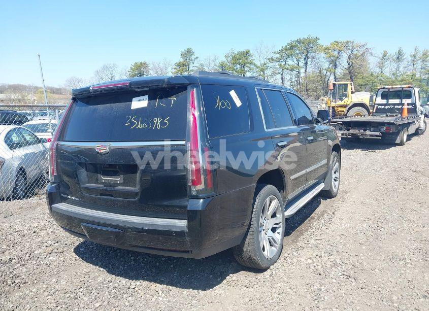 Photo 4 of 2015 Chevrolet Tahoe LT (VIN 1GNSKBKC5FR229193)