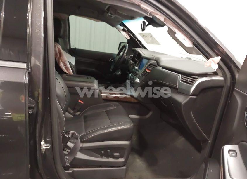 Photo 5 of 2016 Chevrolet Tahoe LT (VIN 1GNSKBKC5GR349416)