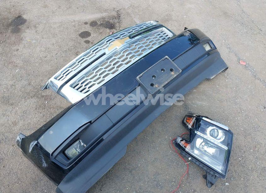 Photo 12 of 2018 Chevrolet Tahoe LT (VIN 1GNSKBKC5JR185639)