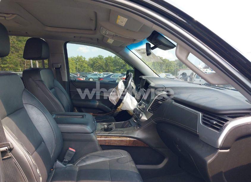 Photo 5 of 2018 Chevrolet Tahoe LT (VIN 1GNSKBKC5JR185639)