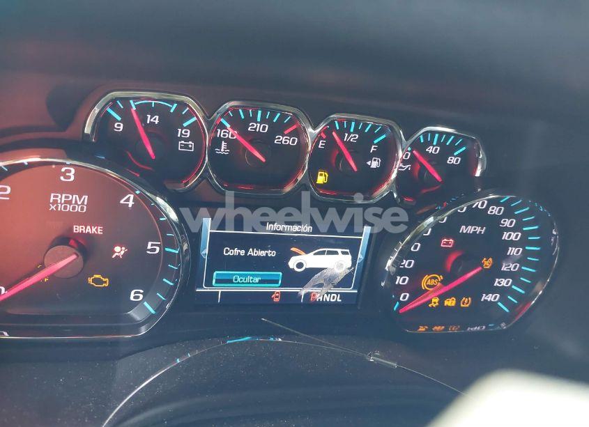 Photo 7 of 2018 Chevrolet Tahoe LT (VIN 1GNSKBKC5JR185639)