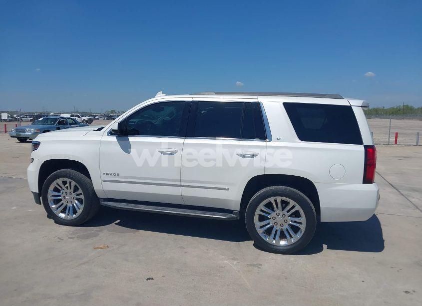 Photo 14 of 2018 Chevrolet Tahoe LT (VIN 1GNSKBKC5JR246052)