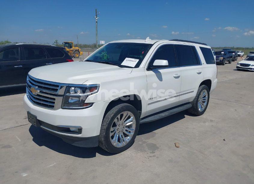 Photo 2 of 2018 Chevrolet Tahoe LT (VIN 1GNSKBKC5JR246052)
