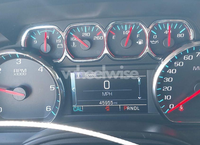 Photo 7 of 2018 Chevrolet Tahoe LT (VIN 1GNSKBKC5JR246052)