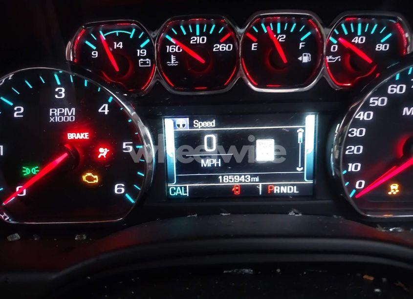 Photo 15 of 2018 Chevrolet Tahoe LT (VIN 1GNSKBKC5JR259223)