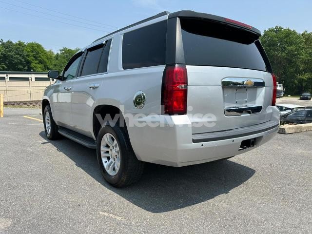 Photo 2 of 2019 CHEVROLET TAHOE K1500 LT (VIN 1GNSKBKC5KR127144)