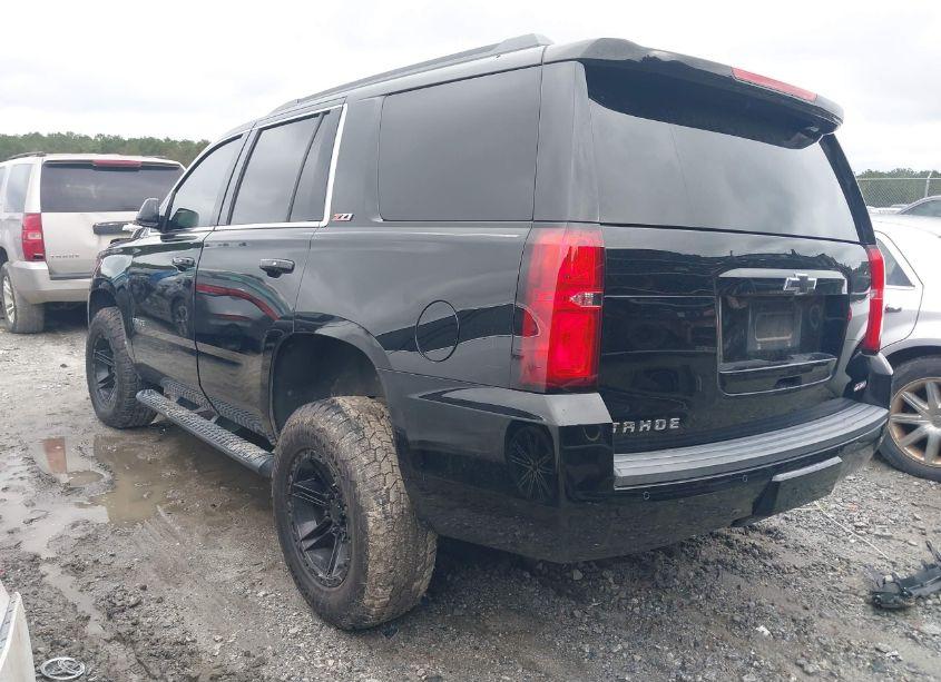 Photo 3 of 2019 Chevrolet Tahoe LT (VIN 1GNSKBKC5KR195573)
