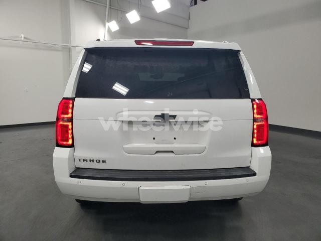 Photo 3 of 2019 CHEVROLET TAHOE K1500 LT (VIN 1GNSKBKC5KR285001)