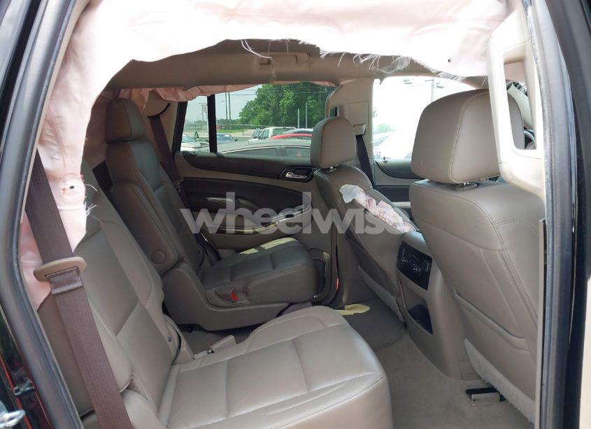 Photo 8 of 2019 Chevrolet Tahoe LT (VIN 1GNSKBKC5KR388869)