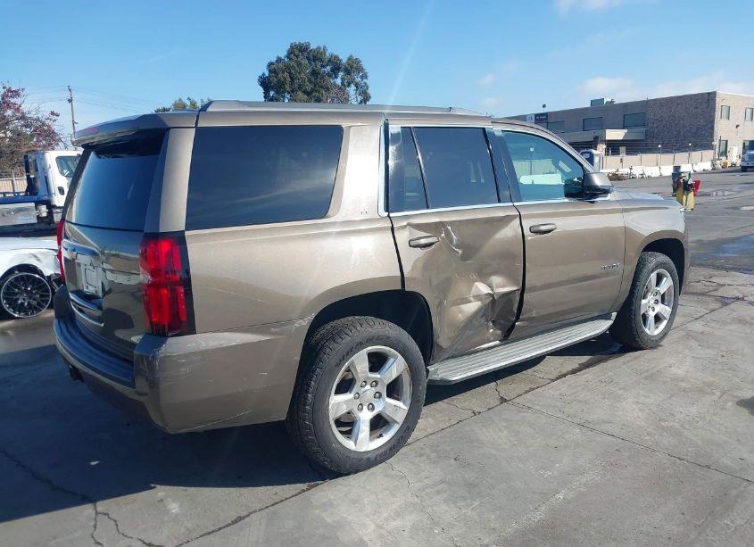 Photo 4 of 2015 Chevrolet Tahoe LT (VIN 1GNSKBKC6FR505560)