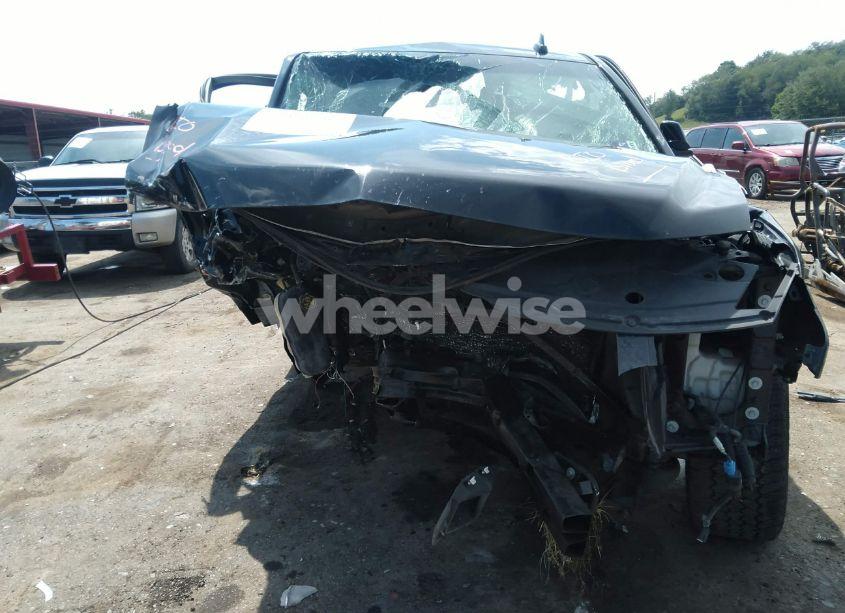 Photo 12 of 2015 Chevrolet Tahoe LT (VIN 1GNSKBKC6FR532631)