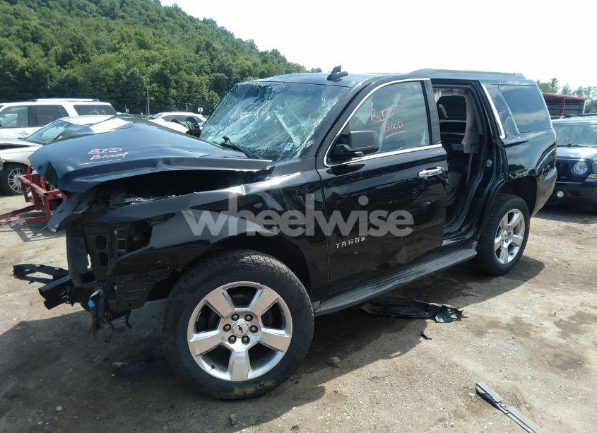 Photo 2 of 2015 Chevrolet Tahoe LT (VIN 1GNSKBKC6FR532631)