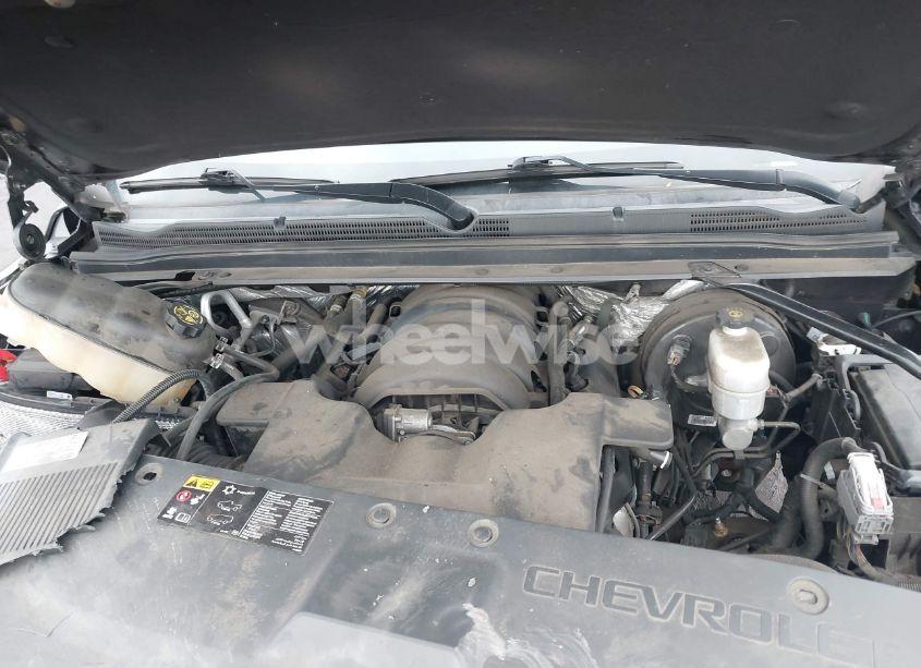 Photo 10 of 2016 Chevrolet Tahoe LT (VIN 1GNSKBKC6GR471993)