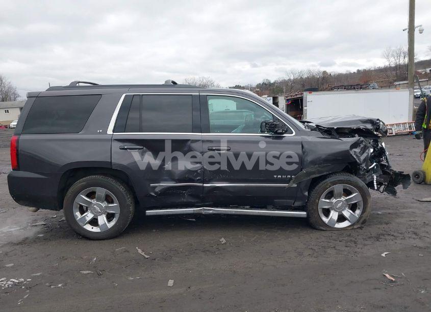 Photo 13 of 2016 Chevrolet Tahoe LT (VIN 1GNSKBKC6GR471993)