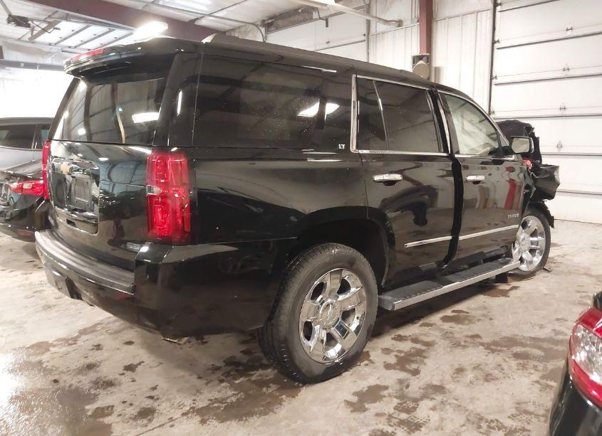 Photo 4 of 2017 Chevrolet Tahoe LT (VIN 1GNSKBKC6HR398707)