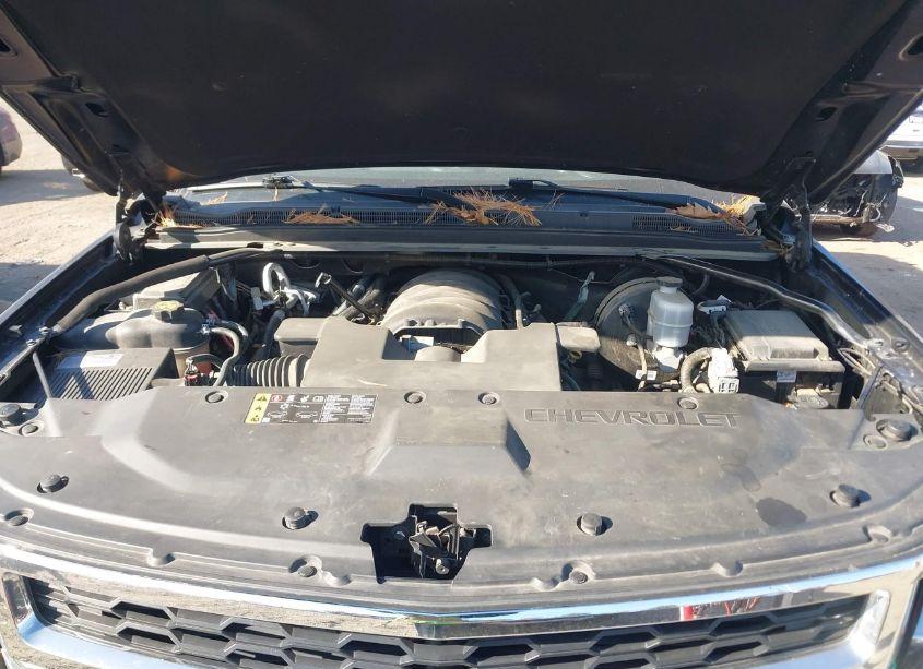 Photo 10 of 2019 Chevrolet Tahoe LT (VIN 1GNSKBKC6KR110742)