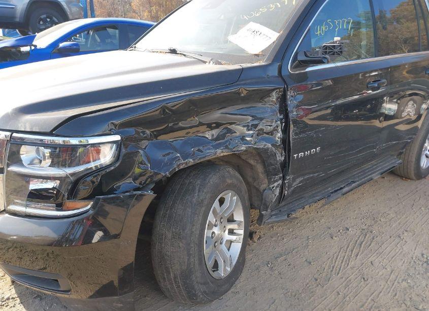 Photo 6 of 2019 Chevrolet Tahoe LT (VIN 1GNSKBKC6KR110742)