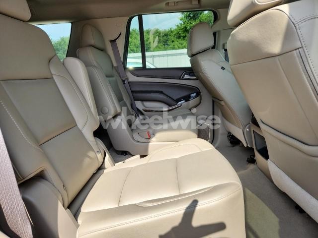 2019 CHEVROLET TAHOE K1500 LT (VIN 1GNSKBKC6KR199874) main photo