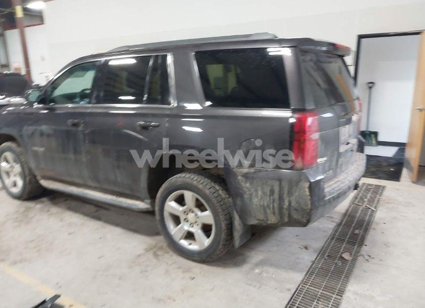 Photo 3 of 2015 Chevrolet Tahoe LT (VIN 1GNSKBKC7FR117950)
