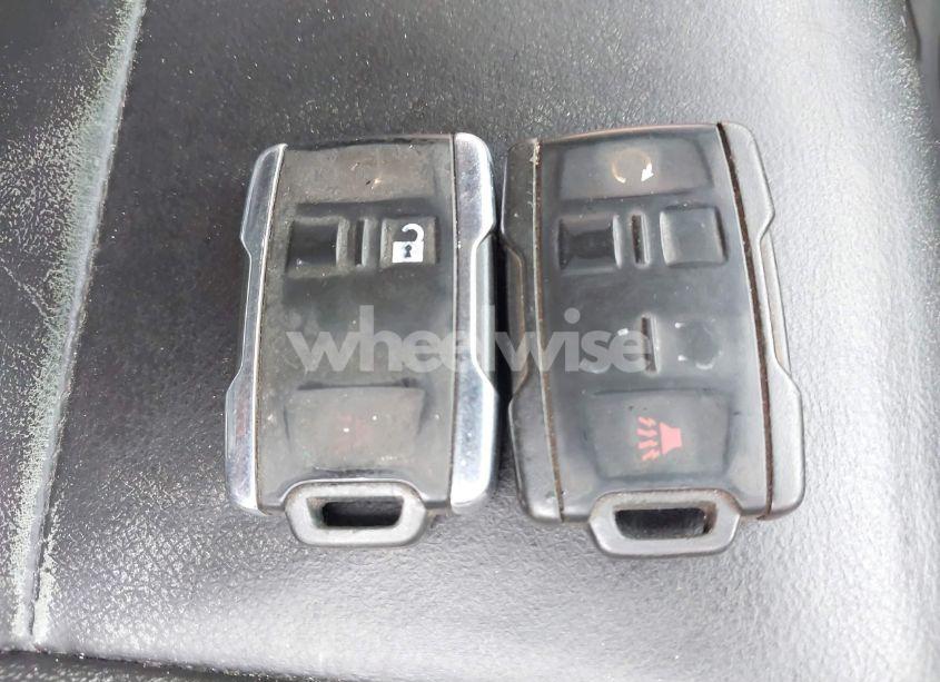 Photo 10 of 2015 Chevrolet Tahoe LT (VIN 1GNSKBKC7FR567288)