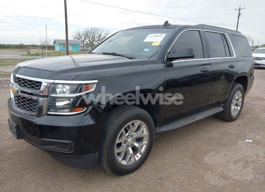 Photo 2 of 2015 Chevrolet Tahoe LT (VIN 1GNSKBKC7FR567288)