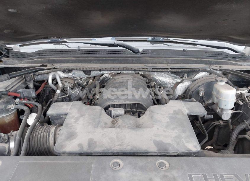 Photo 9 of 2015 Chevrolet Tahoe LT (VIN 1GNSKBKC7FR567288)