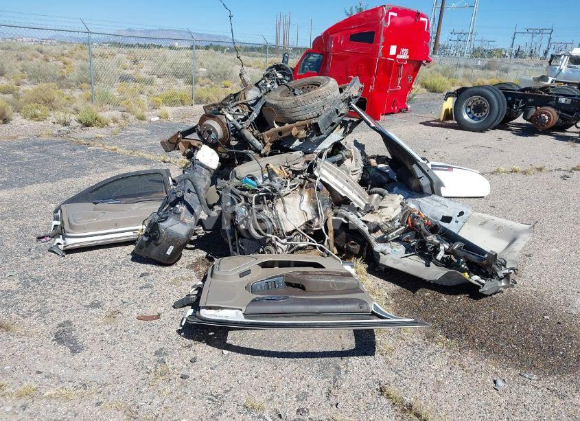 2017 Chevrolet Tahoe LT (VIN 1GNSKBKC7HR242014) main photo