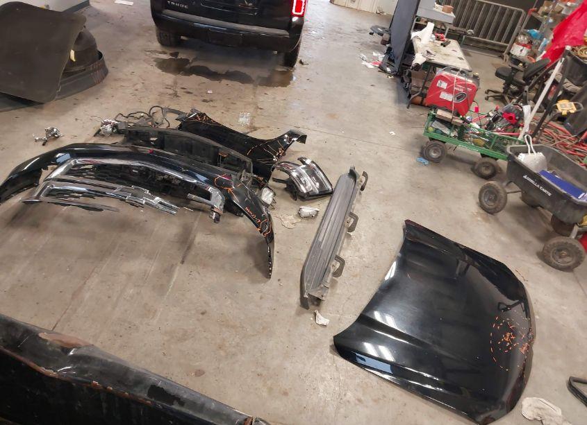 Photo 12 of 2017 Chevrolet Tahoe LT (VIN 1GNSKBKC7HR397680)