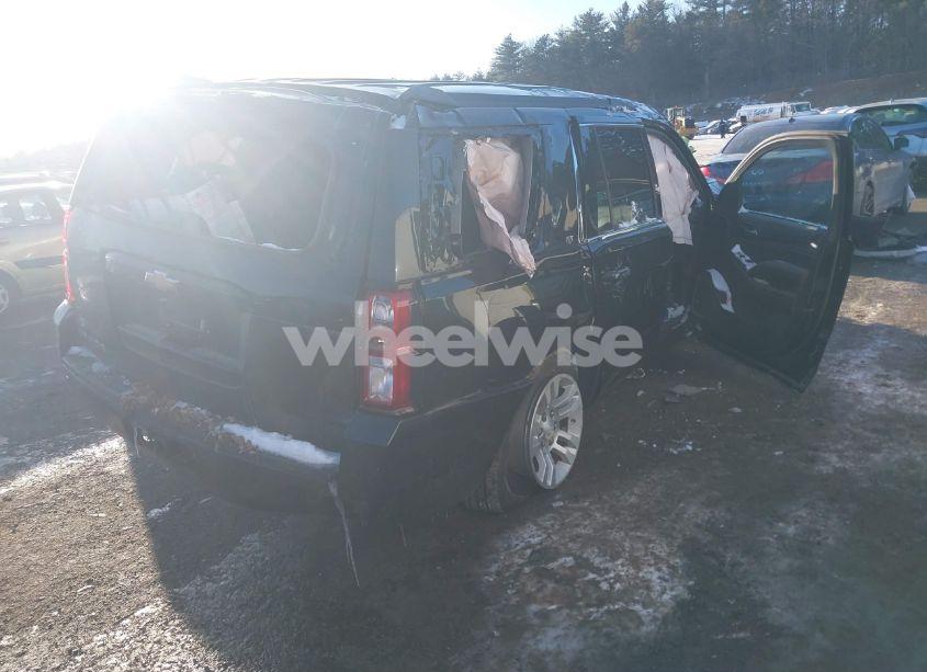 Photo 4 of 2018 Chevrolet Tahoe LT (VIN 1GNSKBKC7JR216891)