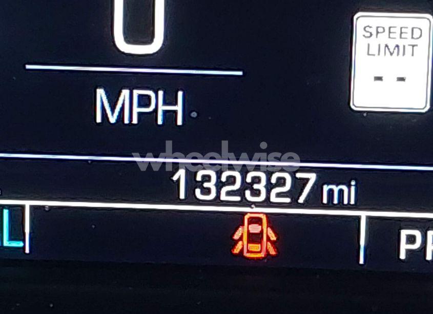 Photo 16 of 2018 Chevrolet Tahoe LT (VIN 1GNSKBKC7JR234467)