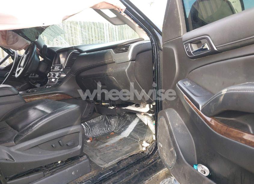 Photo 5 of 2018 Chevrolet Tahoe LT (VIN 1GNSKBKC7JR347044)