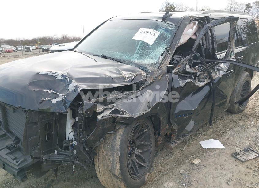 Photo 6 of 2018 Chevrolet Tahoe LT (VIN 1GNSKBKC7JR347044)