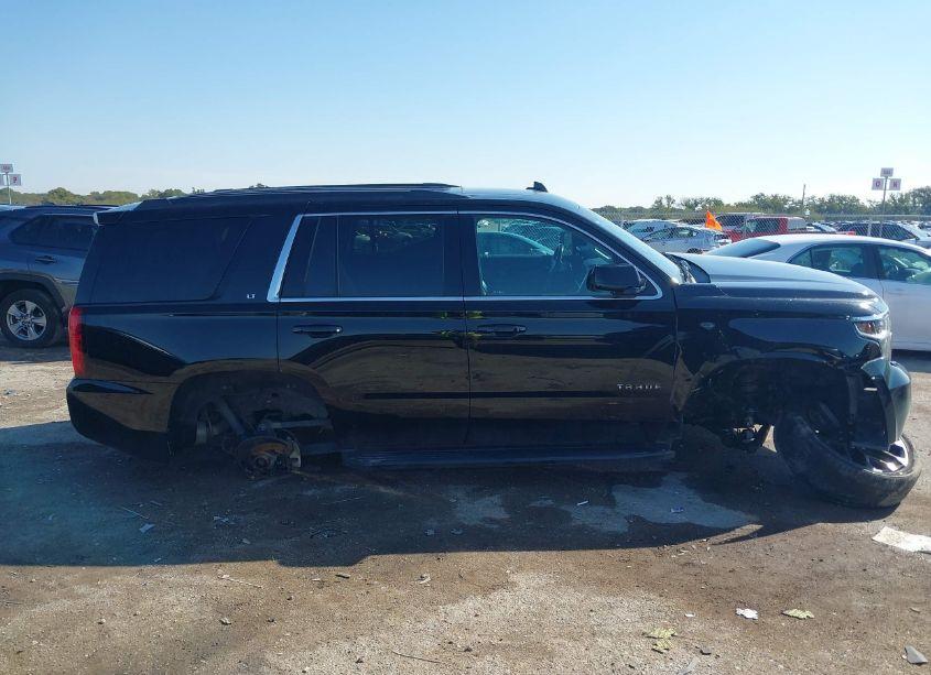 Photo 13 of 2018 Chevrolet Tahoe LT (VIN 1GNSKBKC7JR379654)