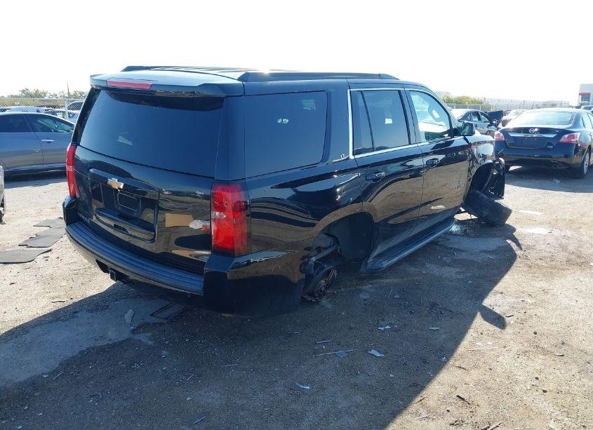 Photo 4 of 2018 Chevrolet Tahoe LT (VIN 1GNSKBKC7JR379654)