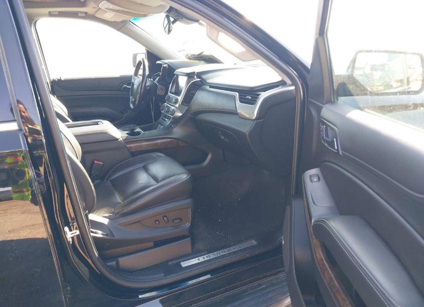 Photo 5 of 2018 Chevrolet Tahoe LT (VIN 1GNSKBKC7JR379654)