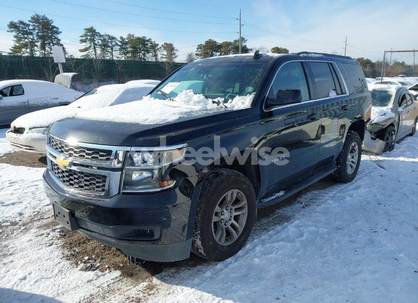 Photo 2 of 2019 Chevrolet Tahoe LT (VIN 1GNSKBKC7KR138999)